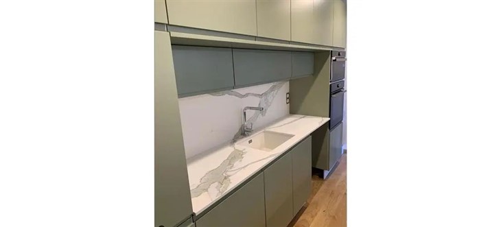 difference between statuario and calacatta marble